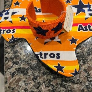 Astros kitchen hot plate Orange and Blue Accessory beaded bracelet